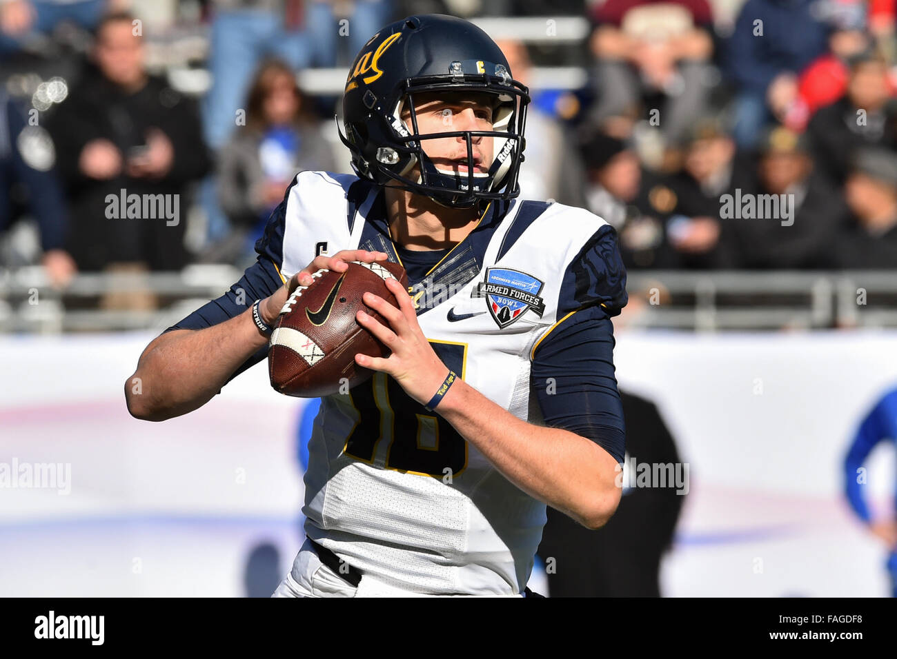 December 29, 2015: California Golden Bears quarterback Jared Goff (16) passed for 467 yards on 25 of 37 passing and threw six touchdowns tied for the second most in FBS bowl history during the Lockheed Martin Armed Forces Bowl between California Golden Bears and the Air Force Falcons at Amon G. Carter Stadium, Ft. Worth, Texas. Shane Roper/CSM Stock Photo