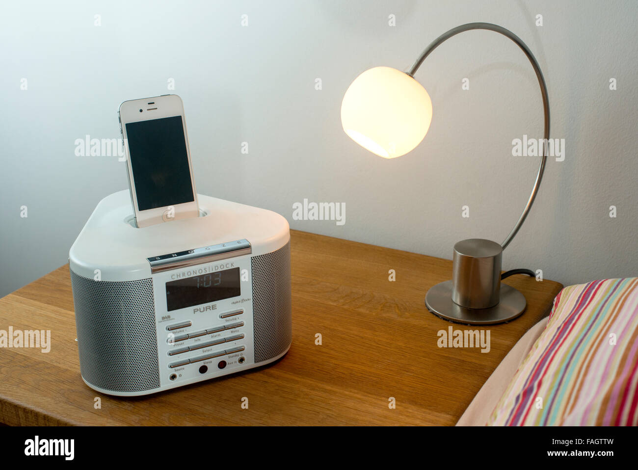 Iphone alarm clock hires stock photography and images Alamy