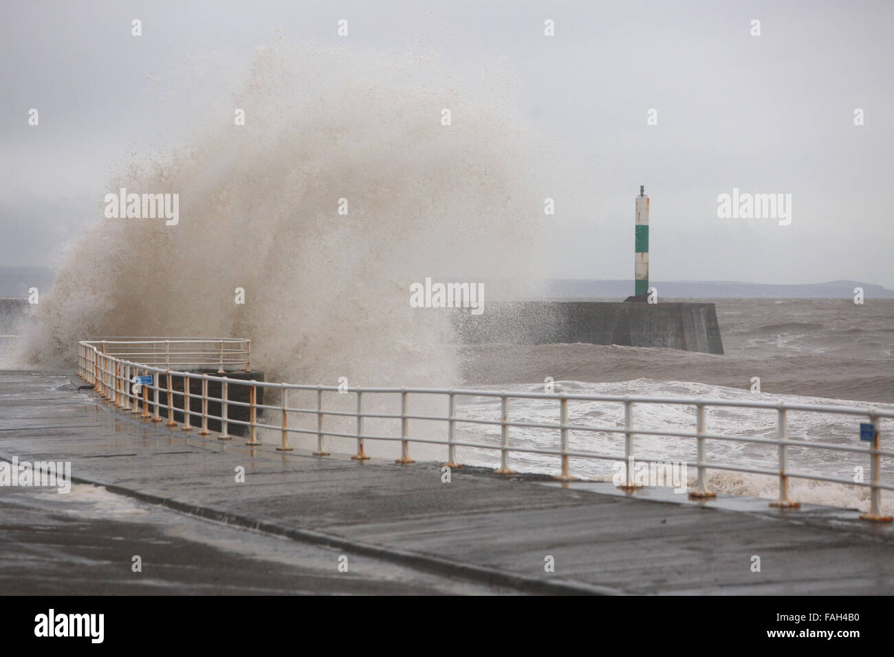 Aberystwyth, UK. 30th Dec, 2015. UK weather: Storm Frank is bringing yet more flooding misery to the UK today with torrential rain and gale-force winds. This was Storm Frank hitting the coast of Aberystwyth earlier Credit:  Elgan Griffiths/Alamy Live News Stock Photo