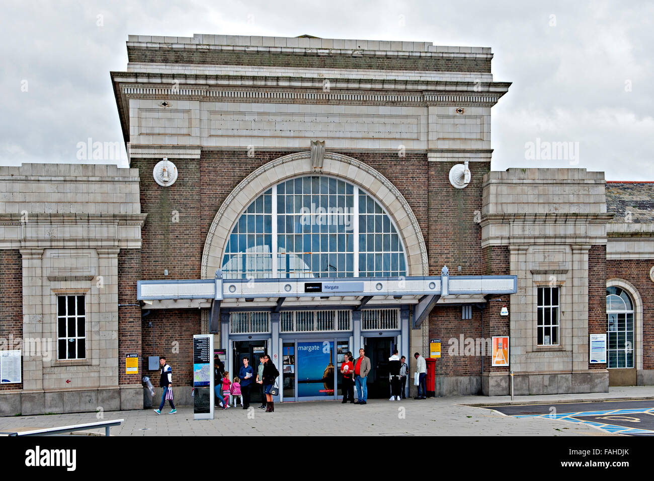 Train margate hires stock photography and images Alamy
