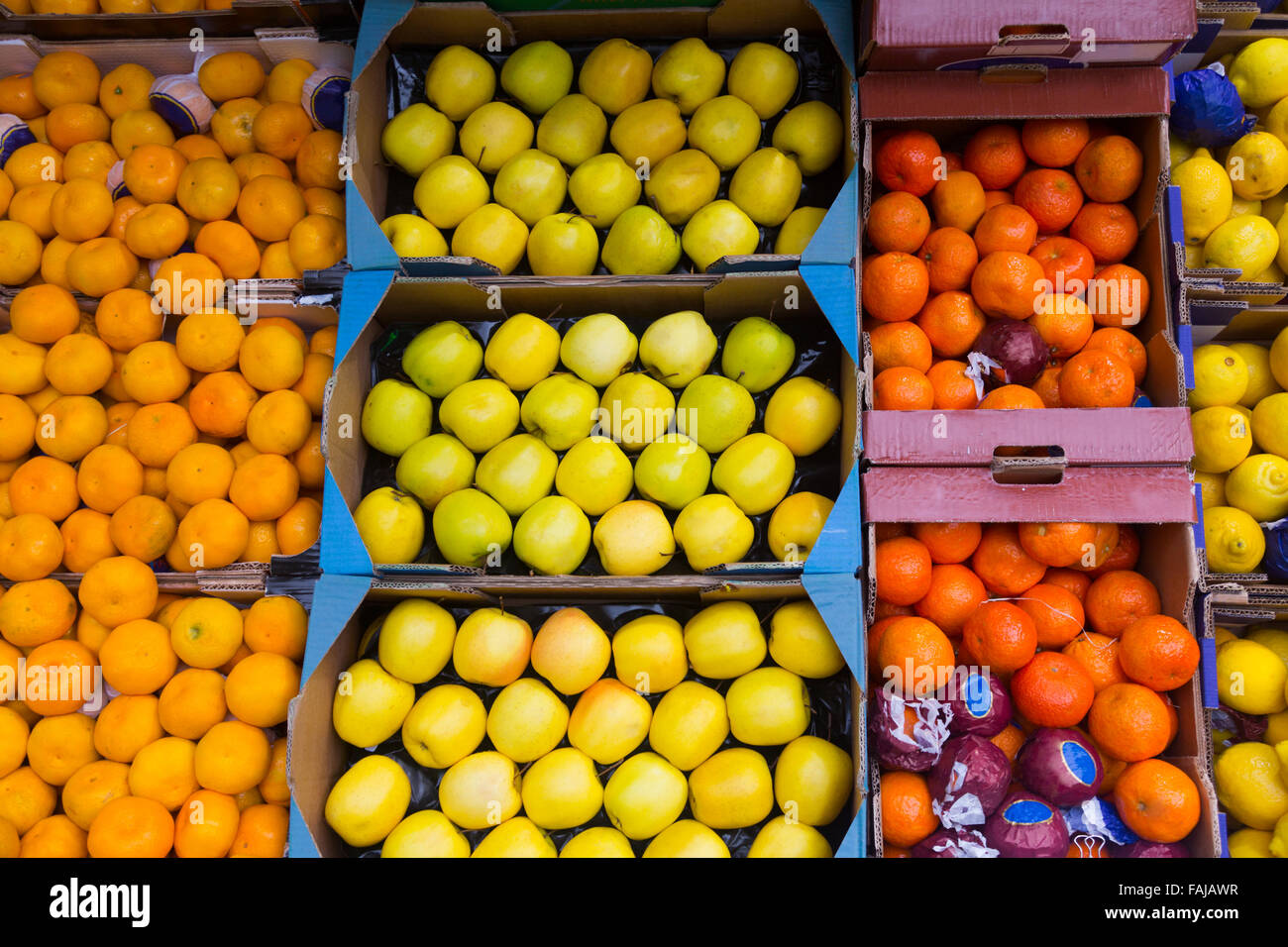 Furts Counter various fruits on market counter Stock Photo - Alamy