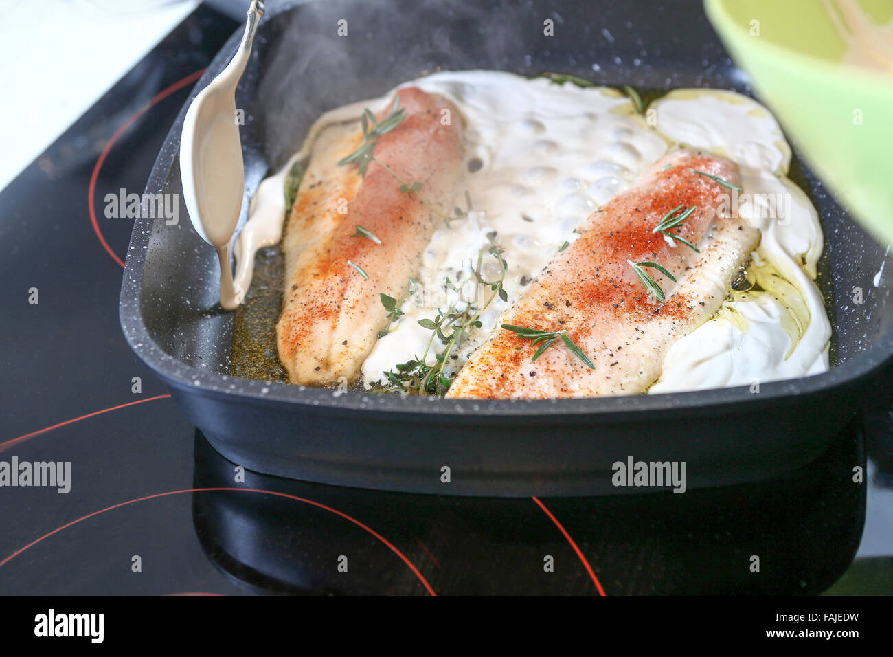 Electric stove hires stock photography and images Alamy