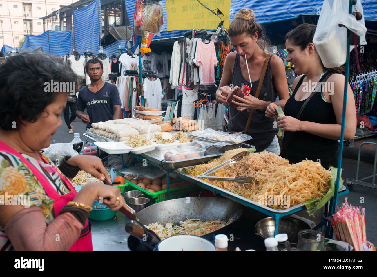 khao-san-road-noodles-street-stall-food-stall-bangkok-khaosan-road