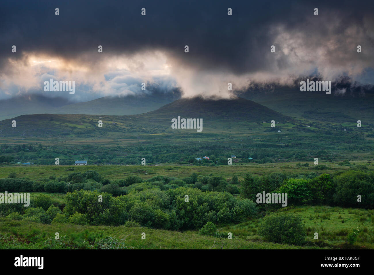 Mullaghanattin Mountain Range seen from R568 to Sneem, Co. Kerry, Ireland Stock Photo