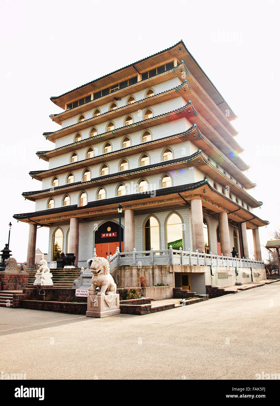 Niagara Falls; Ontario; Canada; December, 20,2015. View of the Cham