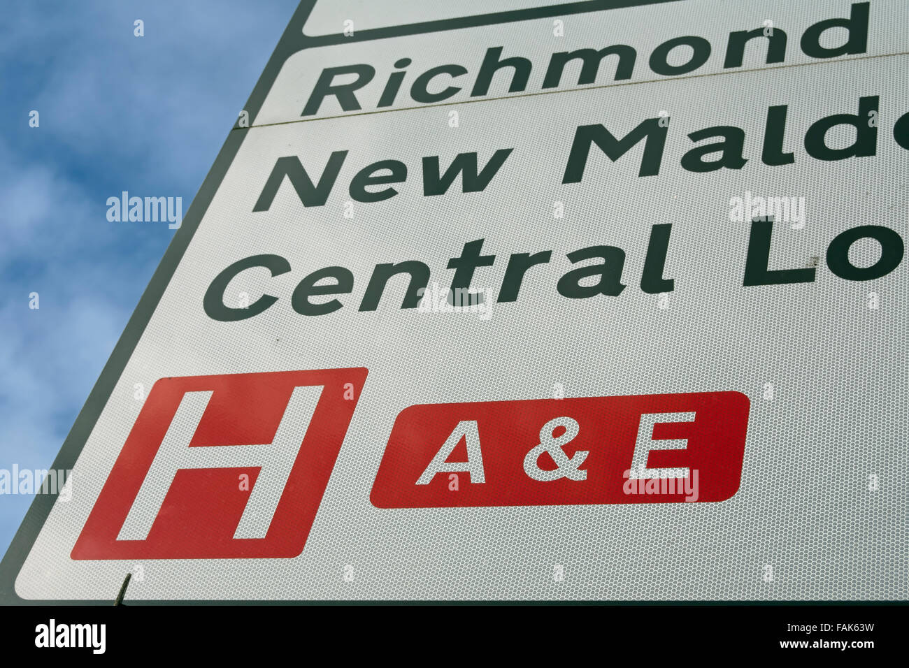 Hospital sign signs signage hi-res stock photography and images - Alamy
