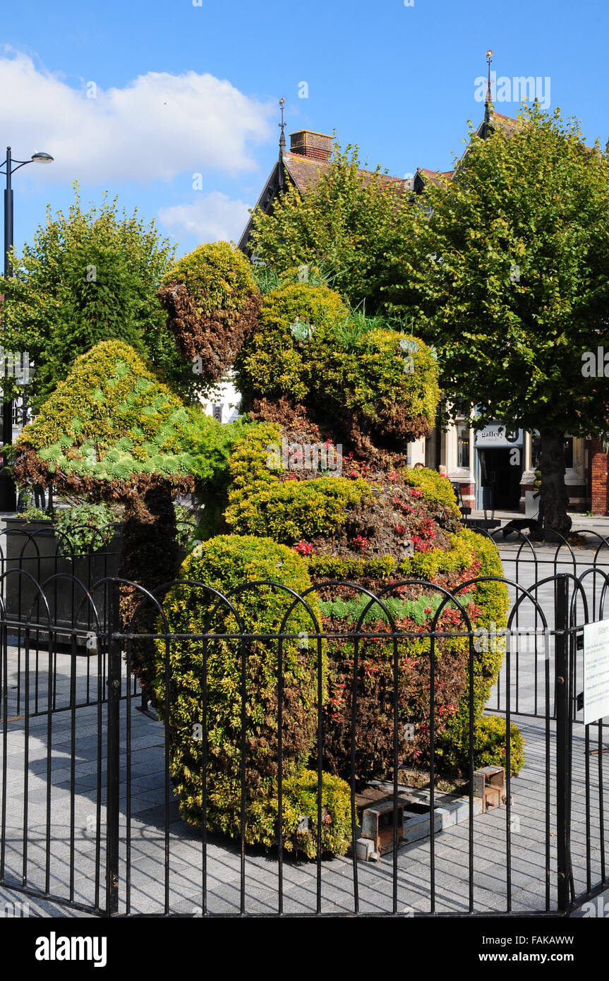 Gilbert the dragon, made from plants.  The Market Place, Salisbury. Stock Photo
