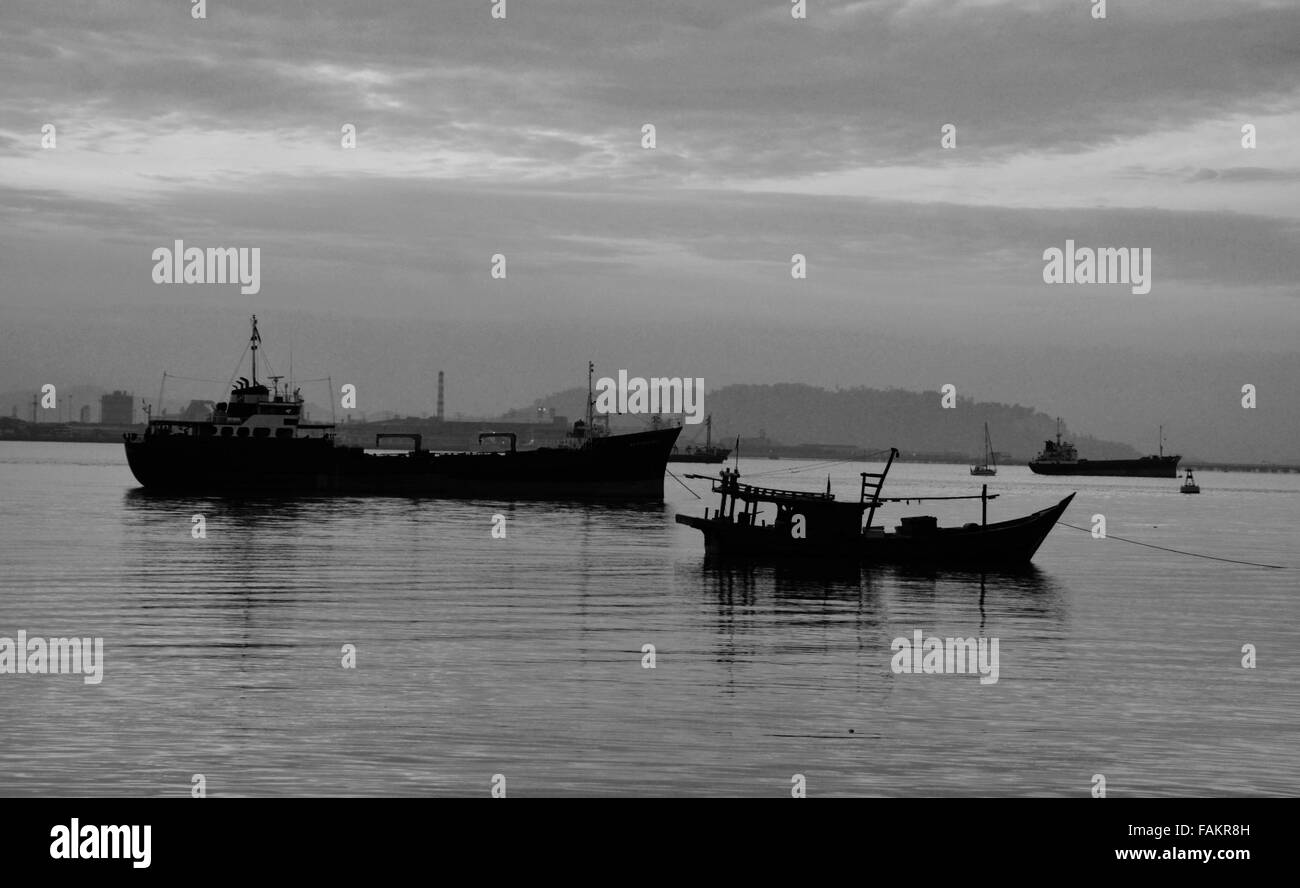 Ships Black and White Stock Photos & Images - Alamy