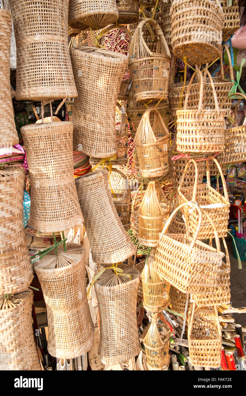 golden,rock,Myanmar,Burma,gold,Kyaitiyo,Buddhist,Rattan baskets for