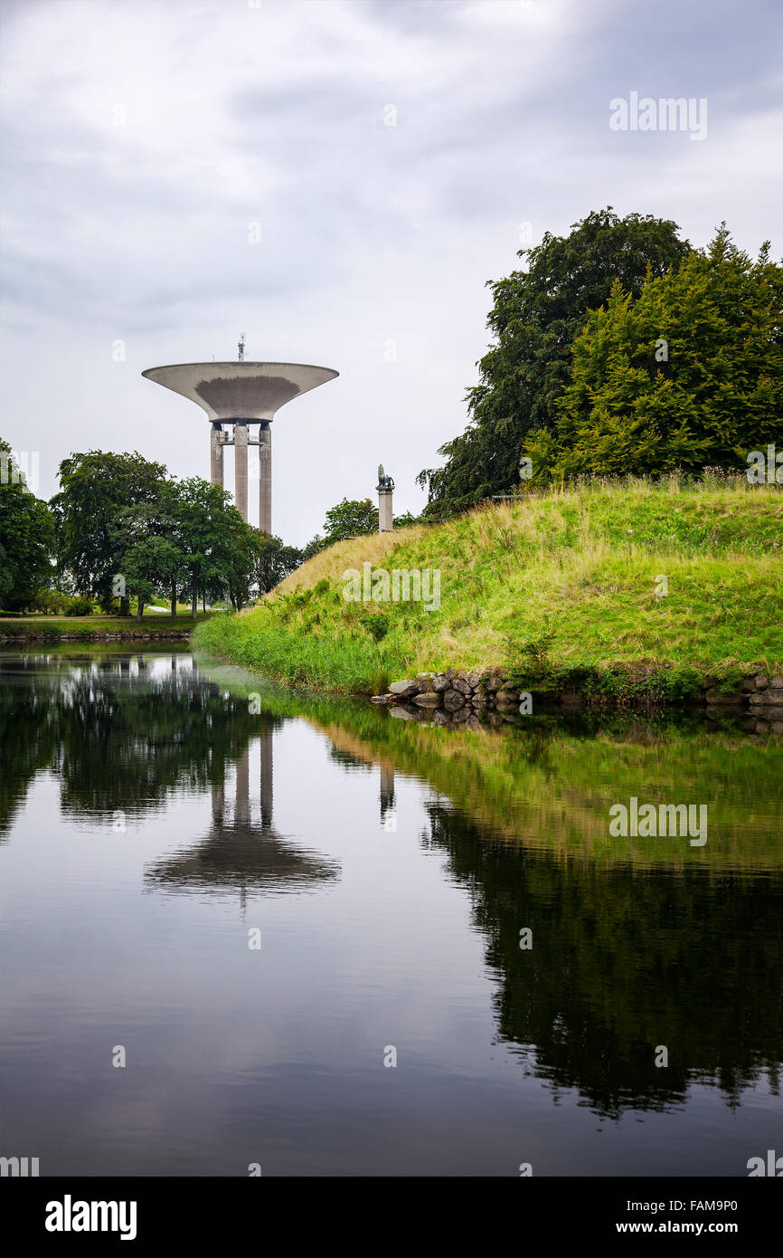 Concrete water storage tower hi-res stock photography and images - Alamy