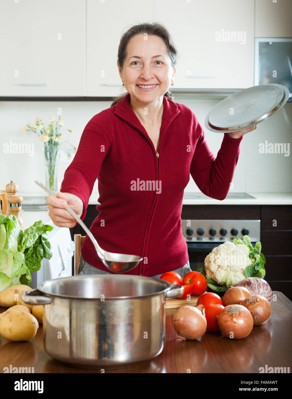 Cooking soup 60s hires stock photography and images Alamy