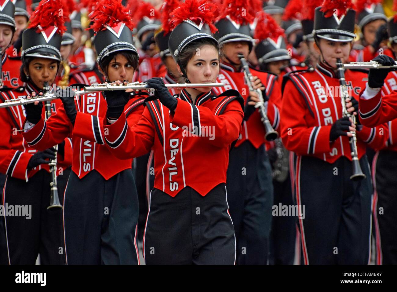 London, UK. 1st January, 2016. News Years Day Parade from Piccadilly to Parliament Square. Marching band Credit:  PjrNews/Alamy Live News Stock Photo