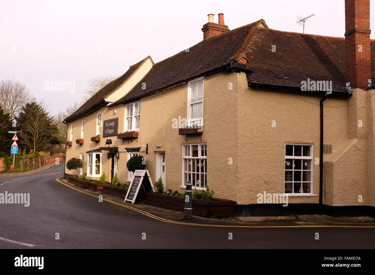 the george and dragon tavern and restaurant in fordwich town near