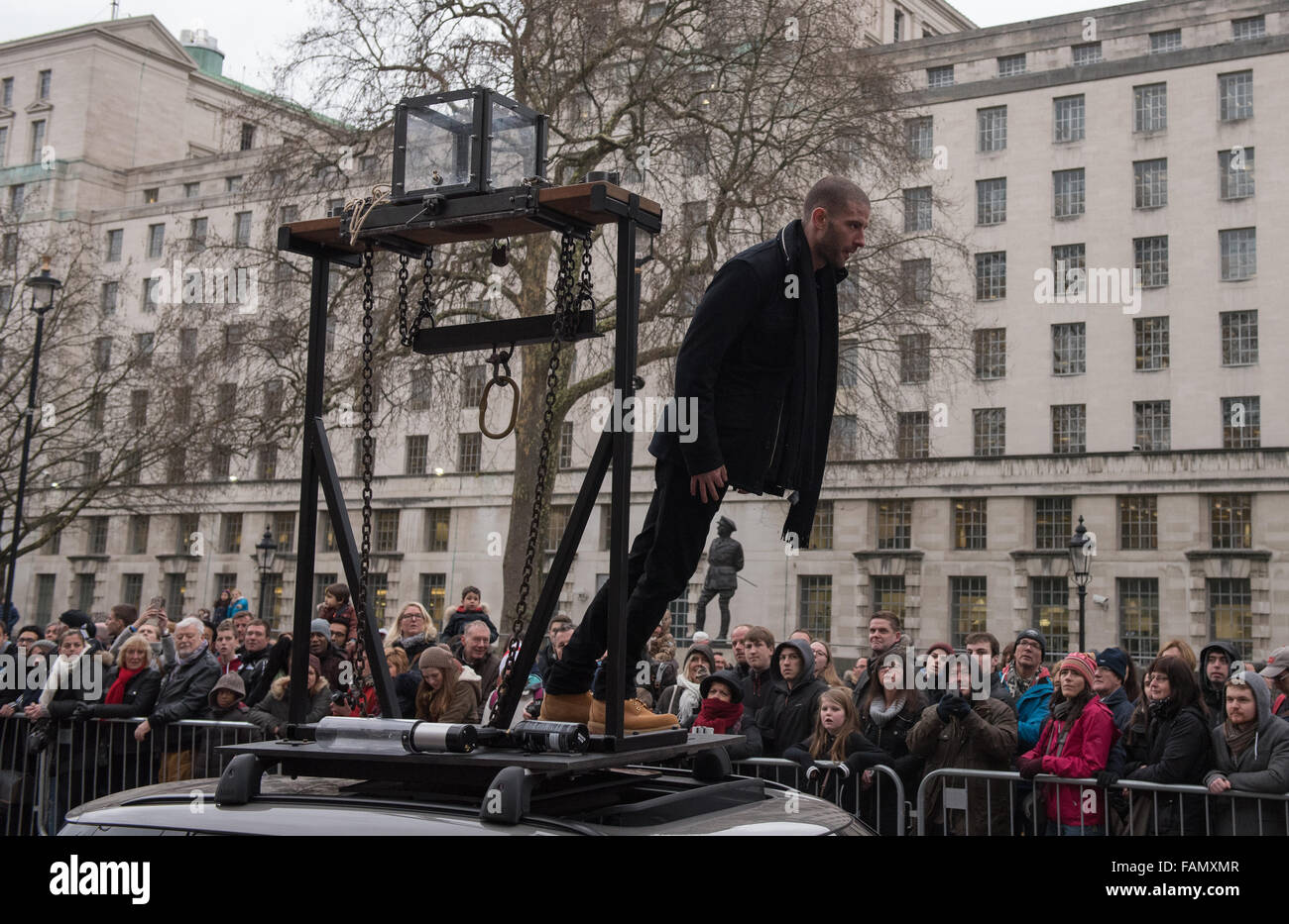 London, UK. 1st January, 2016. Darcy Oake, Illusionist New Year’s Parade, London Credit:  Ian Davidson/Alamy Live News Stock Photo