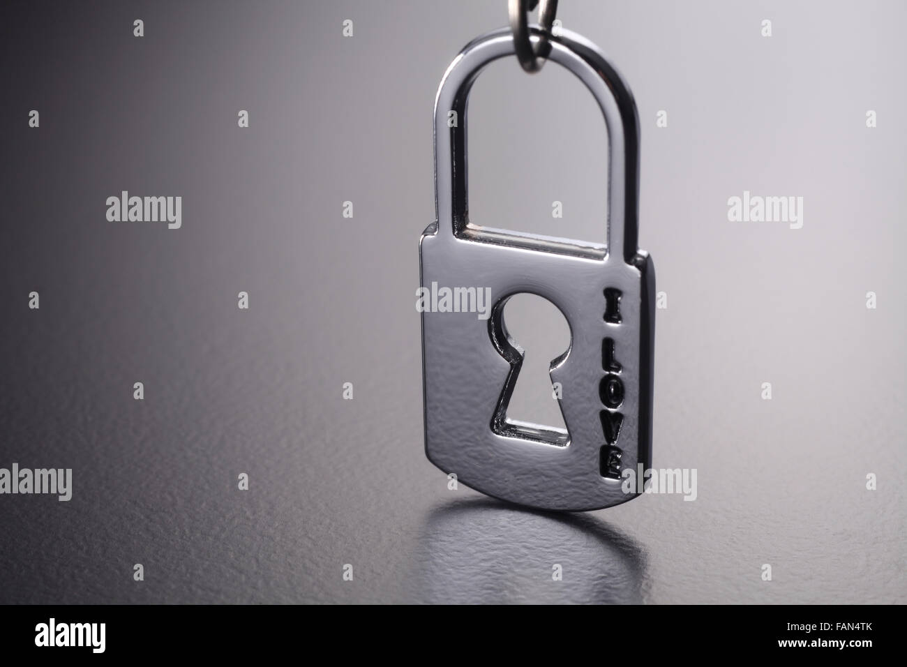 close up of the mini padlock Stock Photo - Alamy