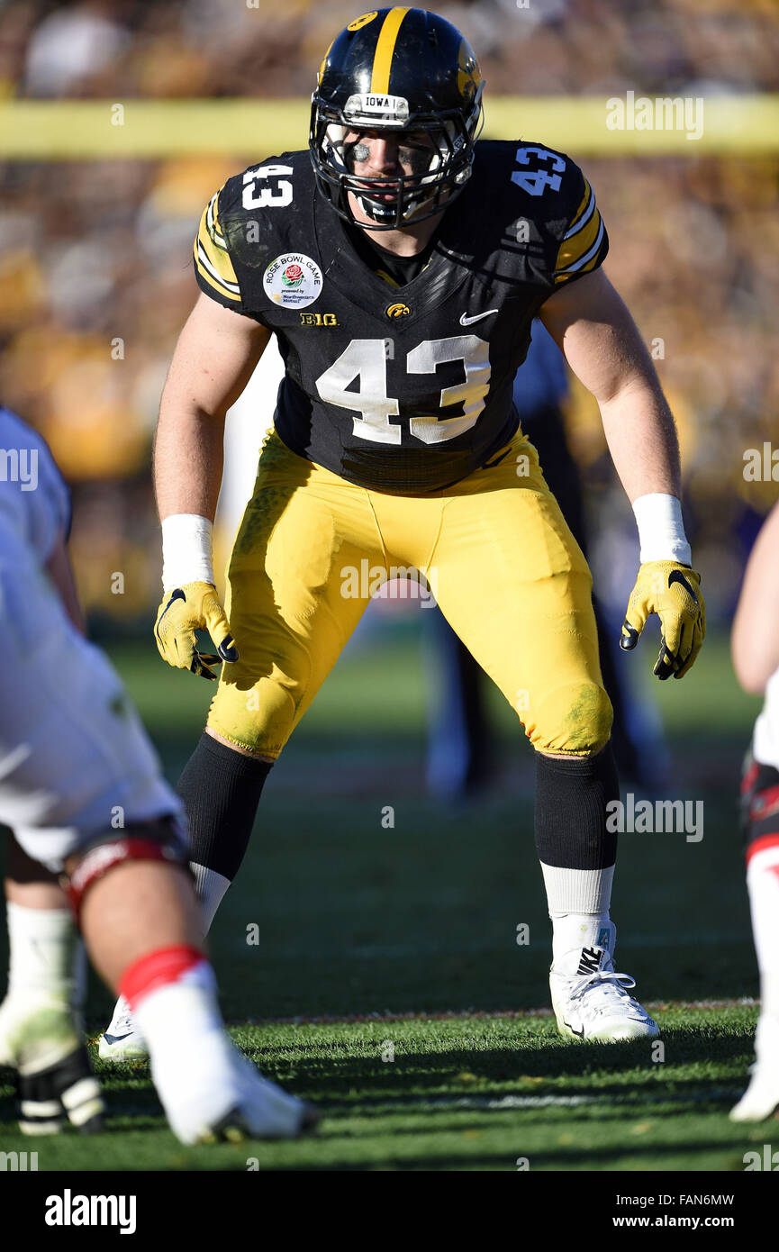 Pasadena, CA. 1st Jan, 2016. Linebacker Josey Jewell of the Iowa