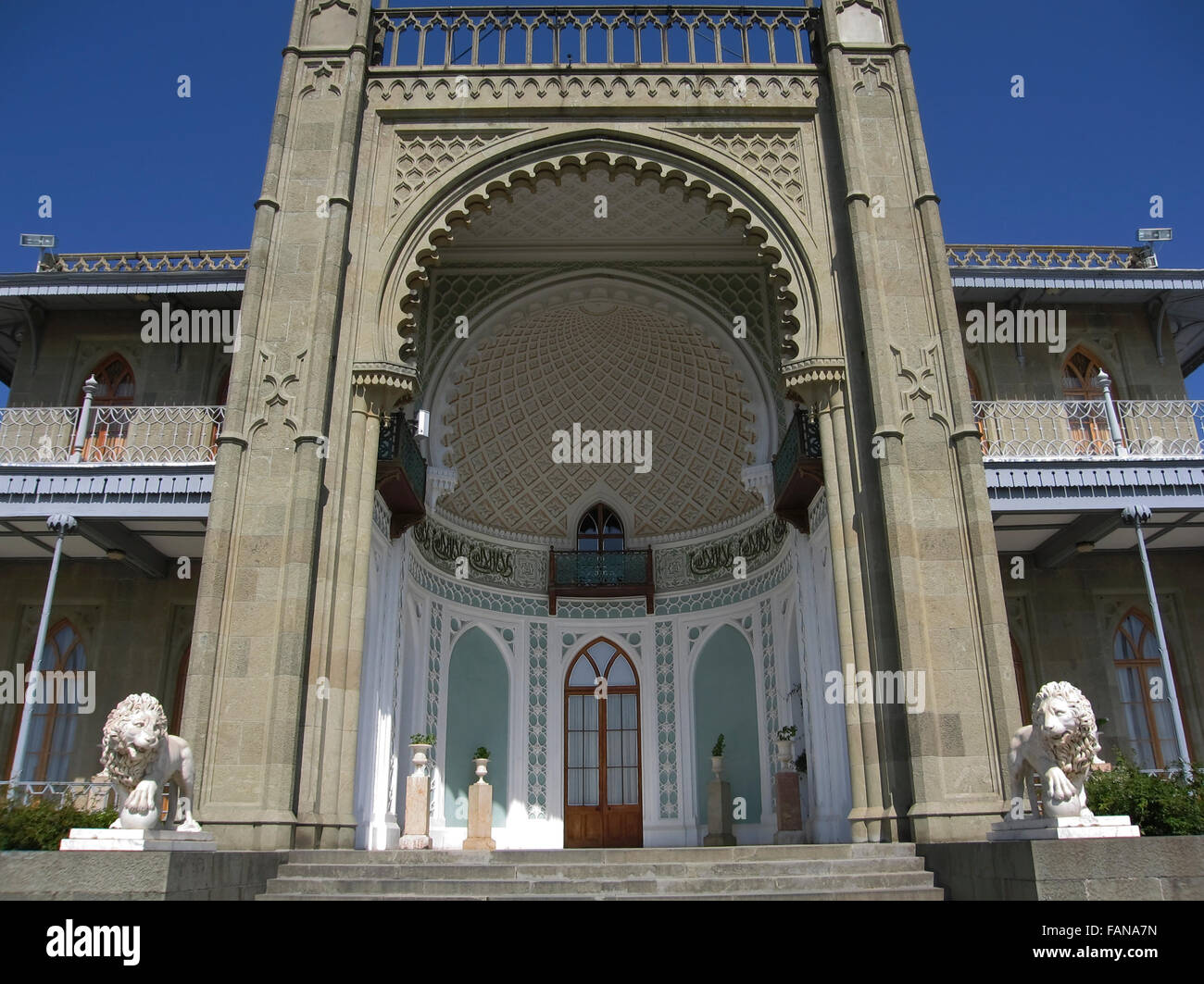 Vorontcovskiy palace in Crimea, build for earl Vorontcov in 1830-1848 ...
