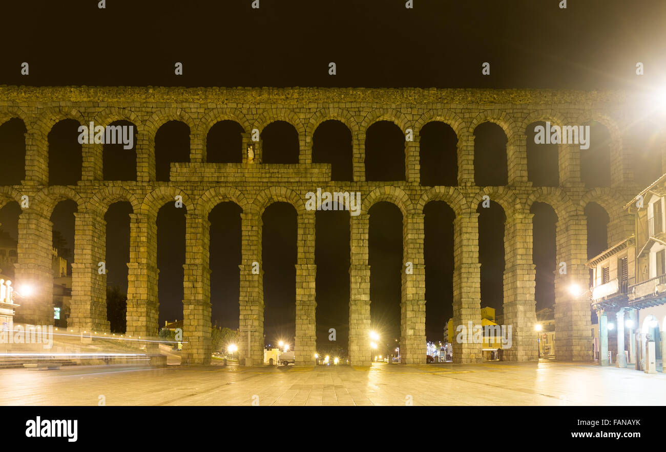 ancient roman aqueduct in night. Segovia, Spain Stock Photo - Alamy