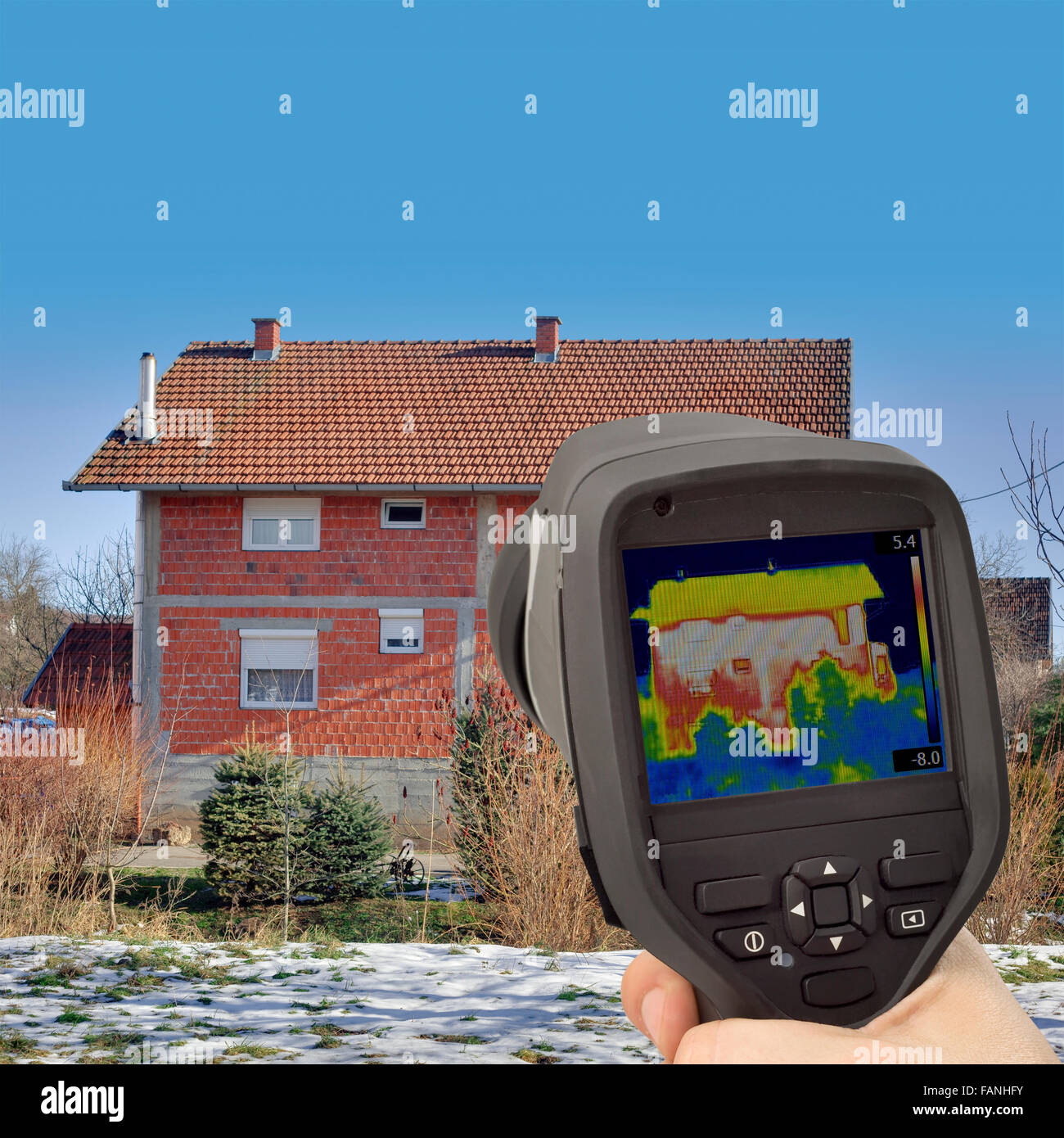 Heat loss house infrared hi-res stock photography and images - Alamy