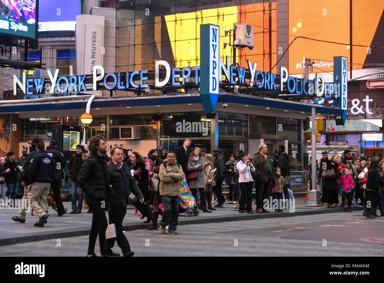 Electronic Billboards Light Up Times Square at Night, NYC Stock Photo Alamy