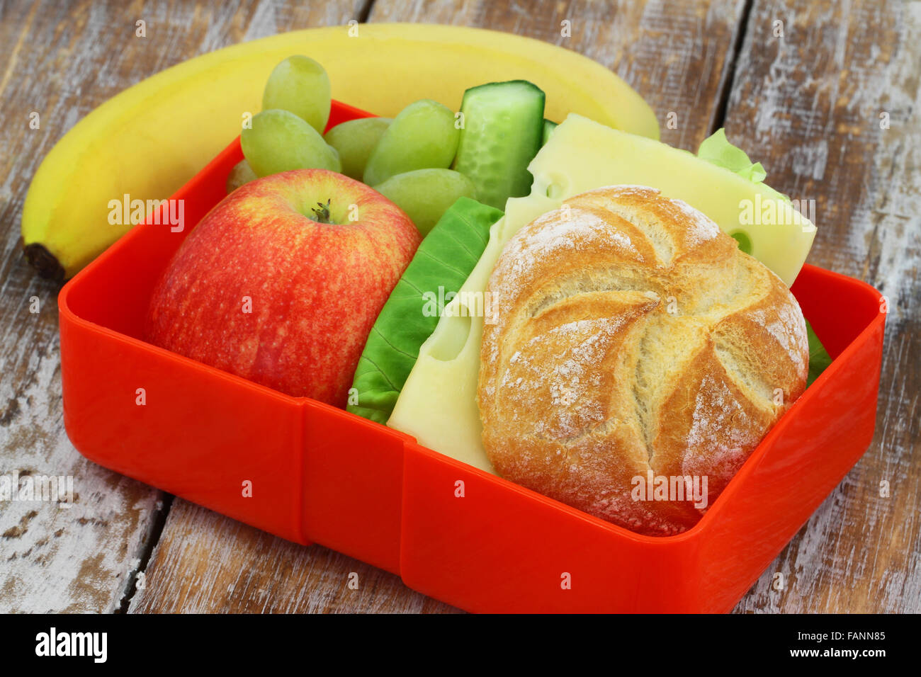 School breakfast apple fruit sandwich thermos flask. - Stock Image -  Everypixel