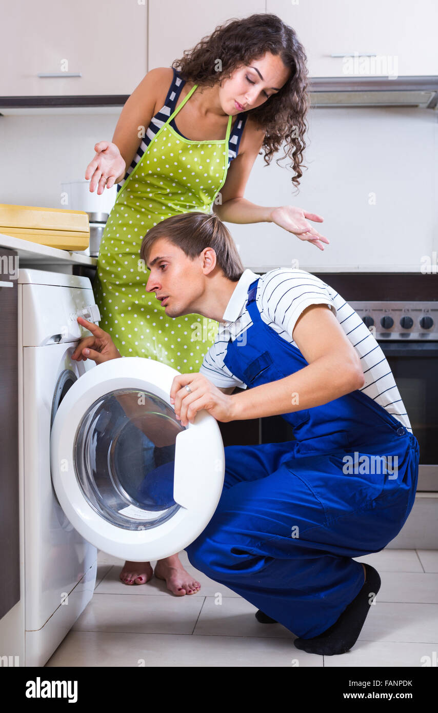 Broken washing machine kitchen hires stock photography and images Alamy