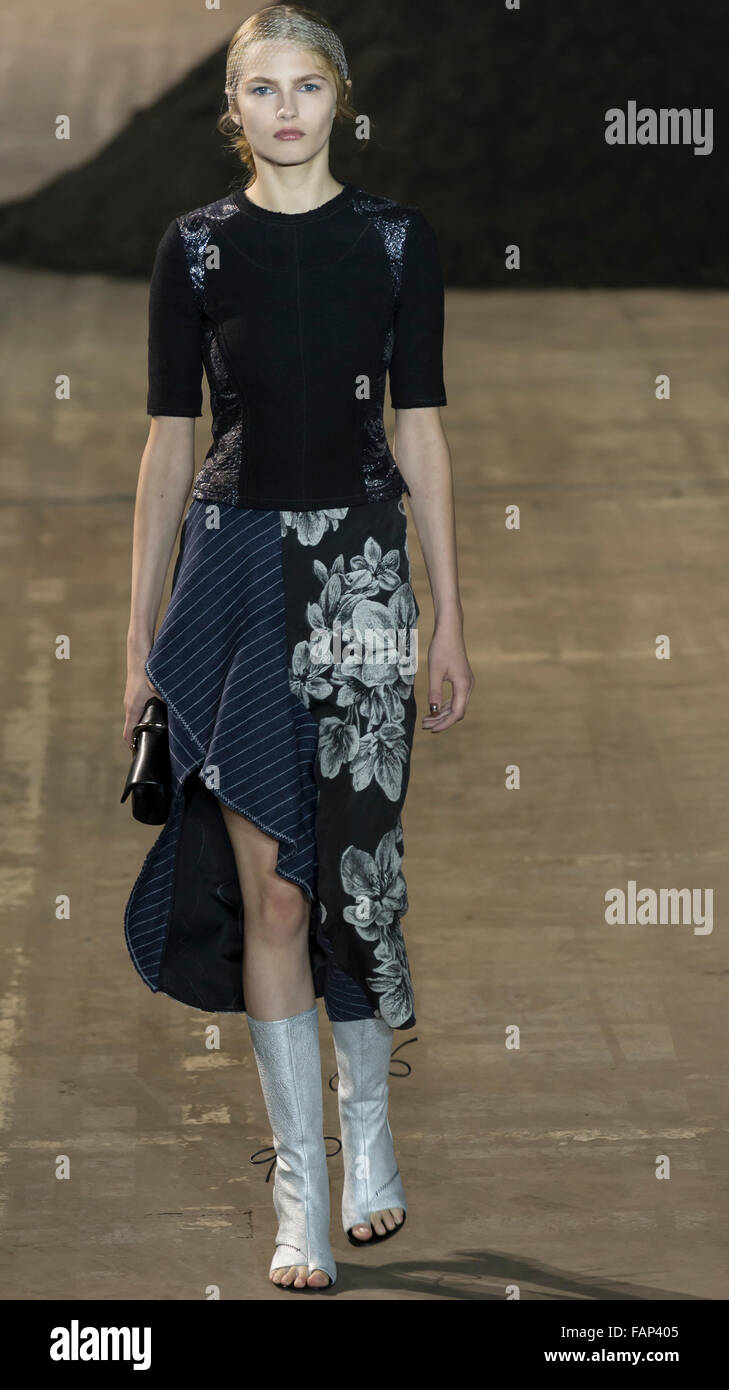 New York, NY - September 14, 2015: Aneta Pajak walks the runway at the ...