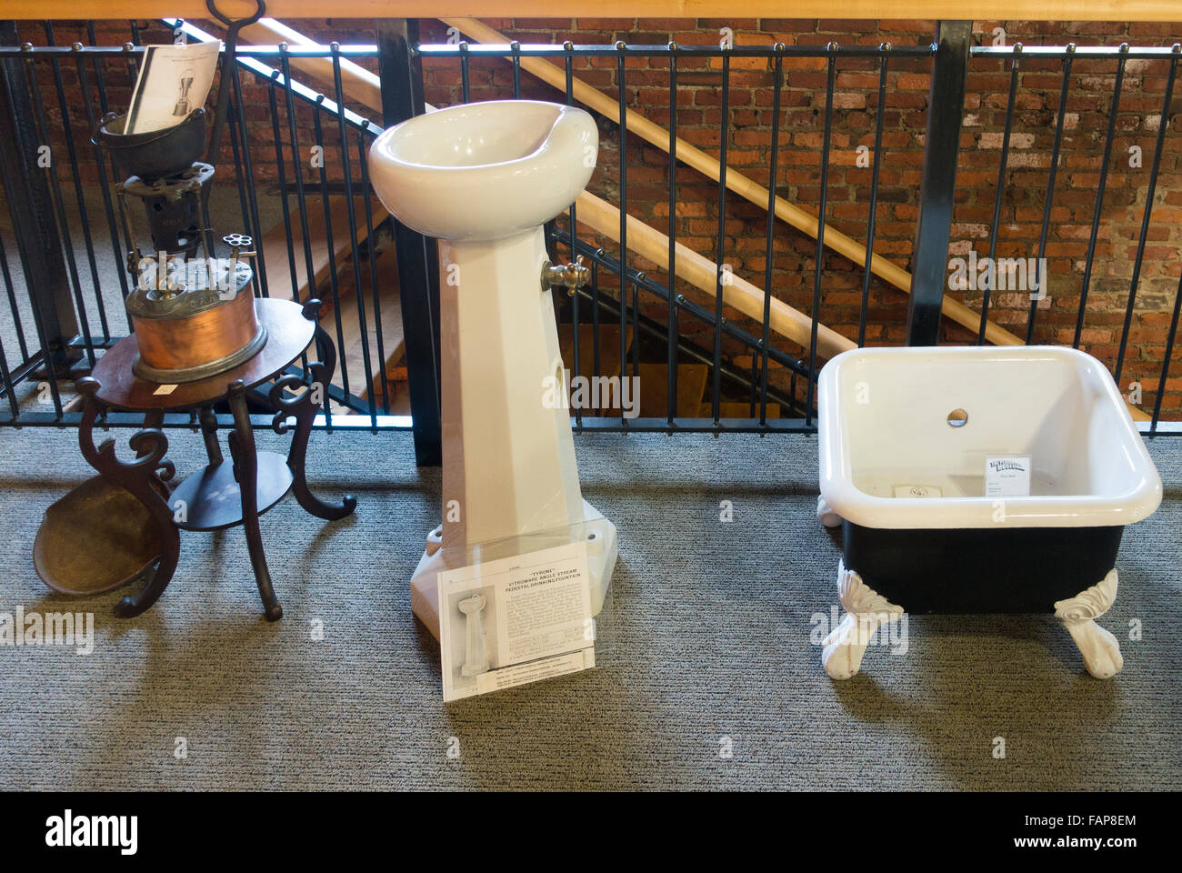 Fountain museum toilets hires stock photography and images Alamy