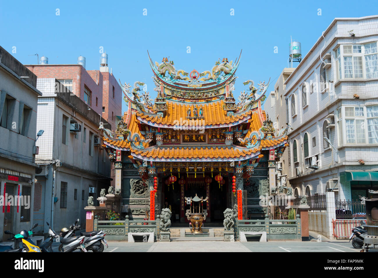 Daitian Temple dedicated to Matsu on the street, Kinmen, Taiwan Stock Photo