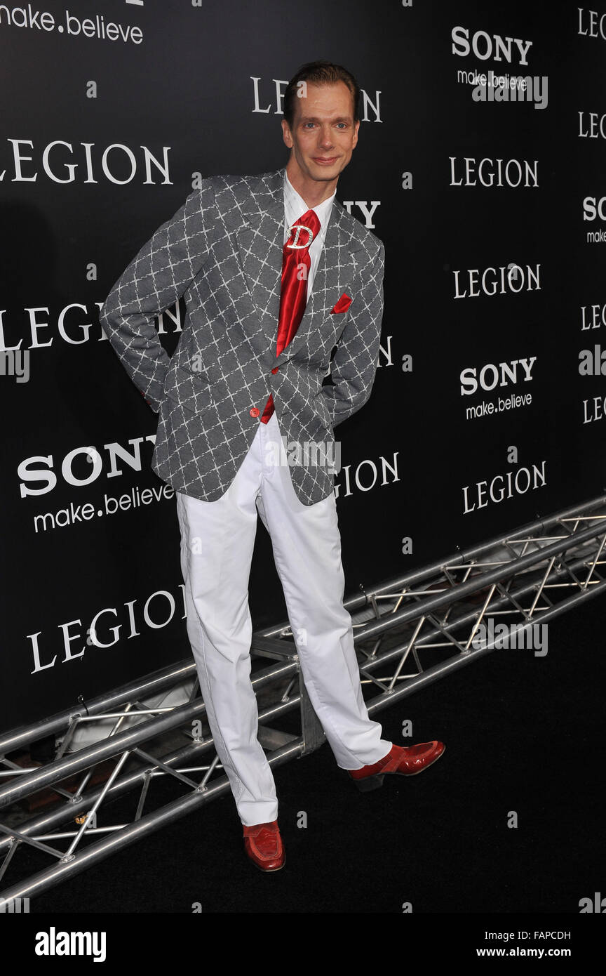 LOS ANGELES, CA JANUARY 21, 2010 Doug Jones at the world premiere of