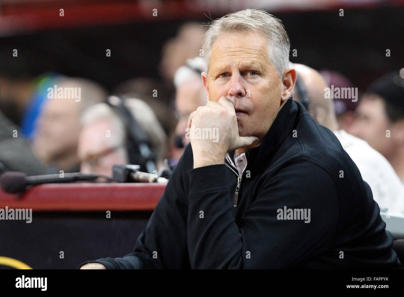 Danny Ainge of the Boston Celtics sits with his kid during the Boston  Fotografía de noticias - Getty Images