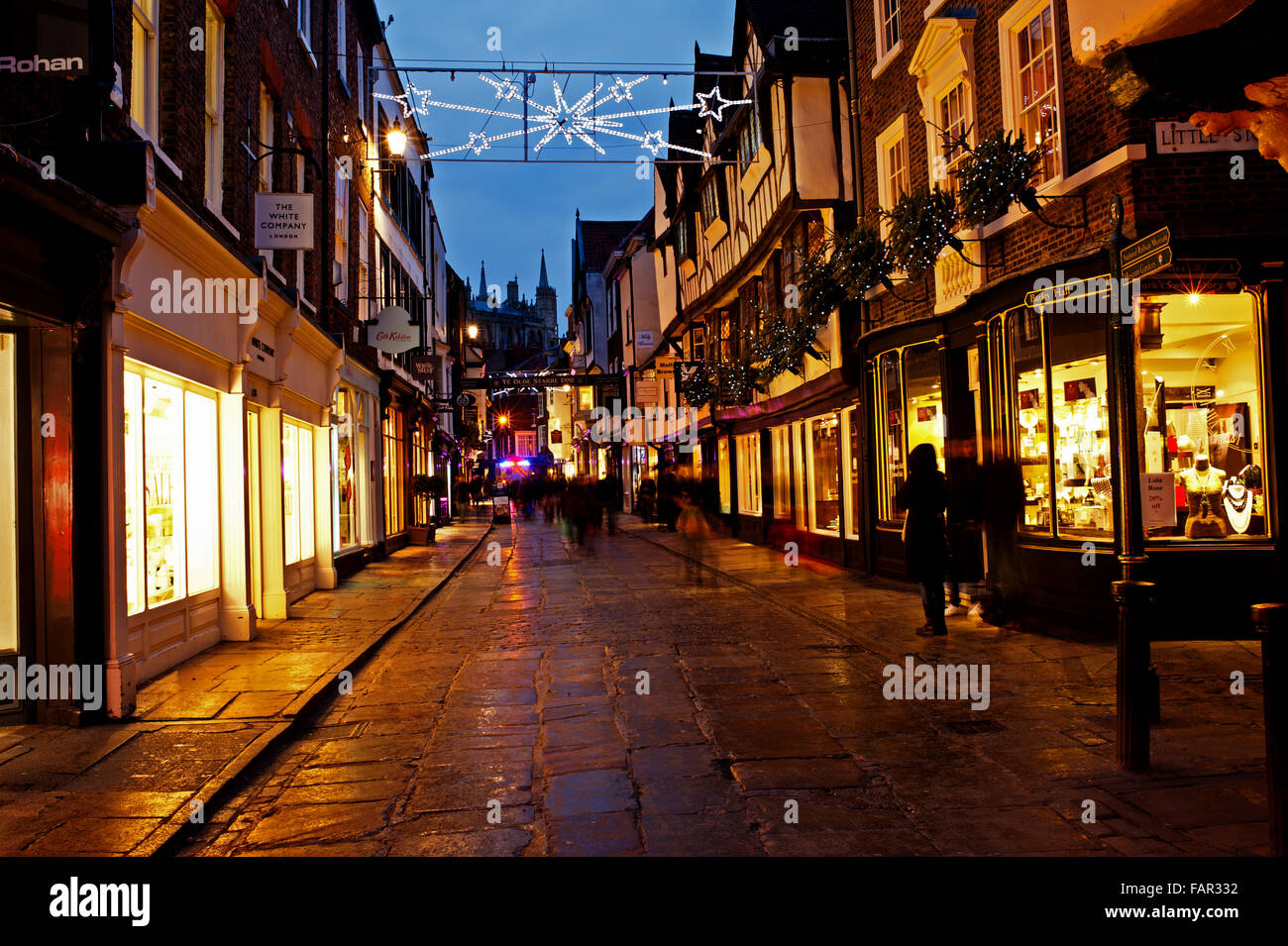 Stonegate in York at Christmas Stock Photo