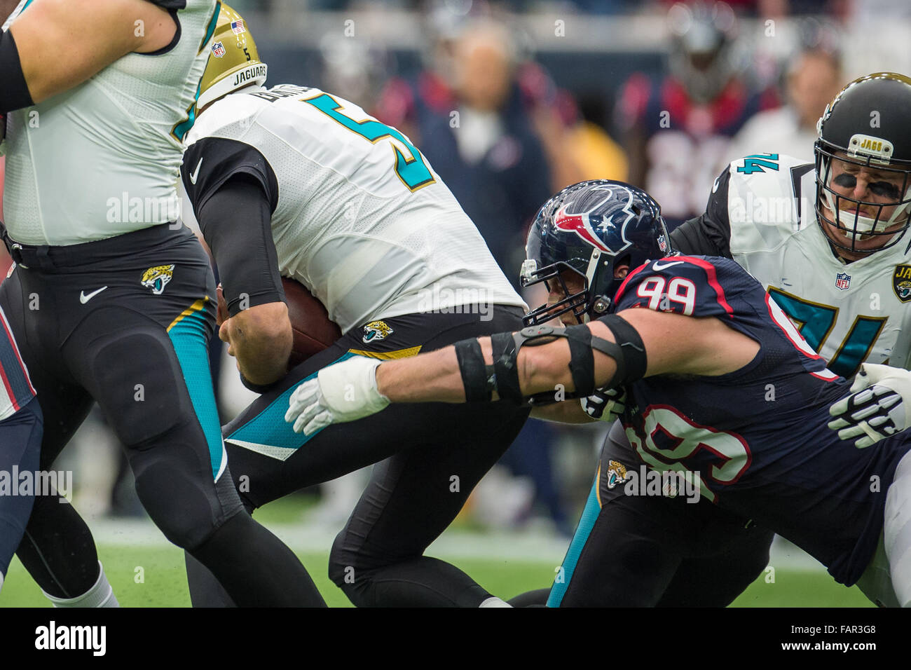 J j watt texans 2016 hi res stock photography and images Alamy