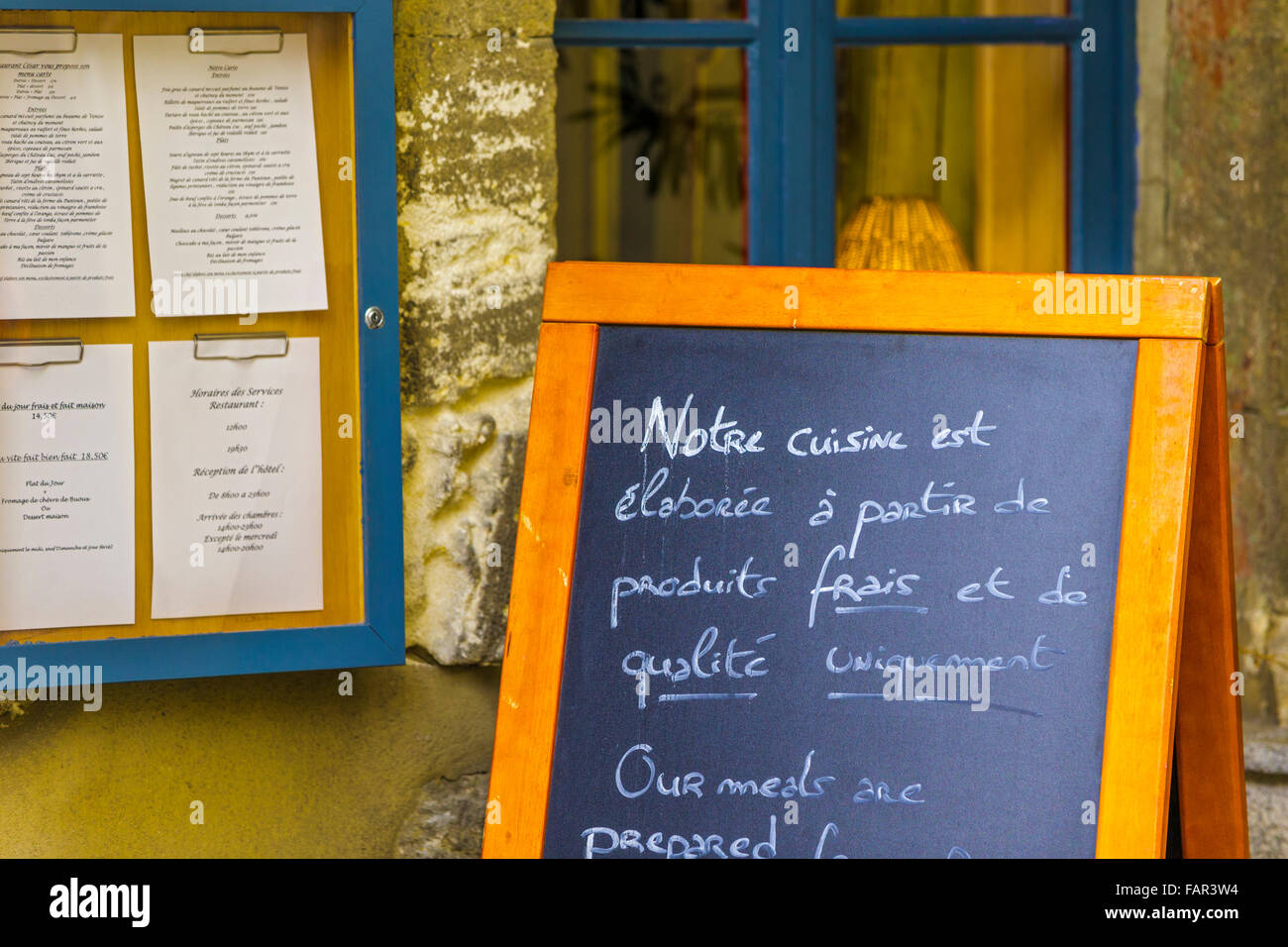 Menu Cantine Isle Sur La Sorgue Restaurant menu provence france hi-res stock photography and images - Alamy