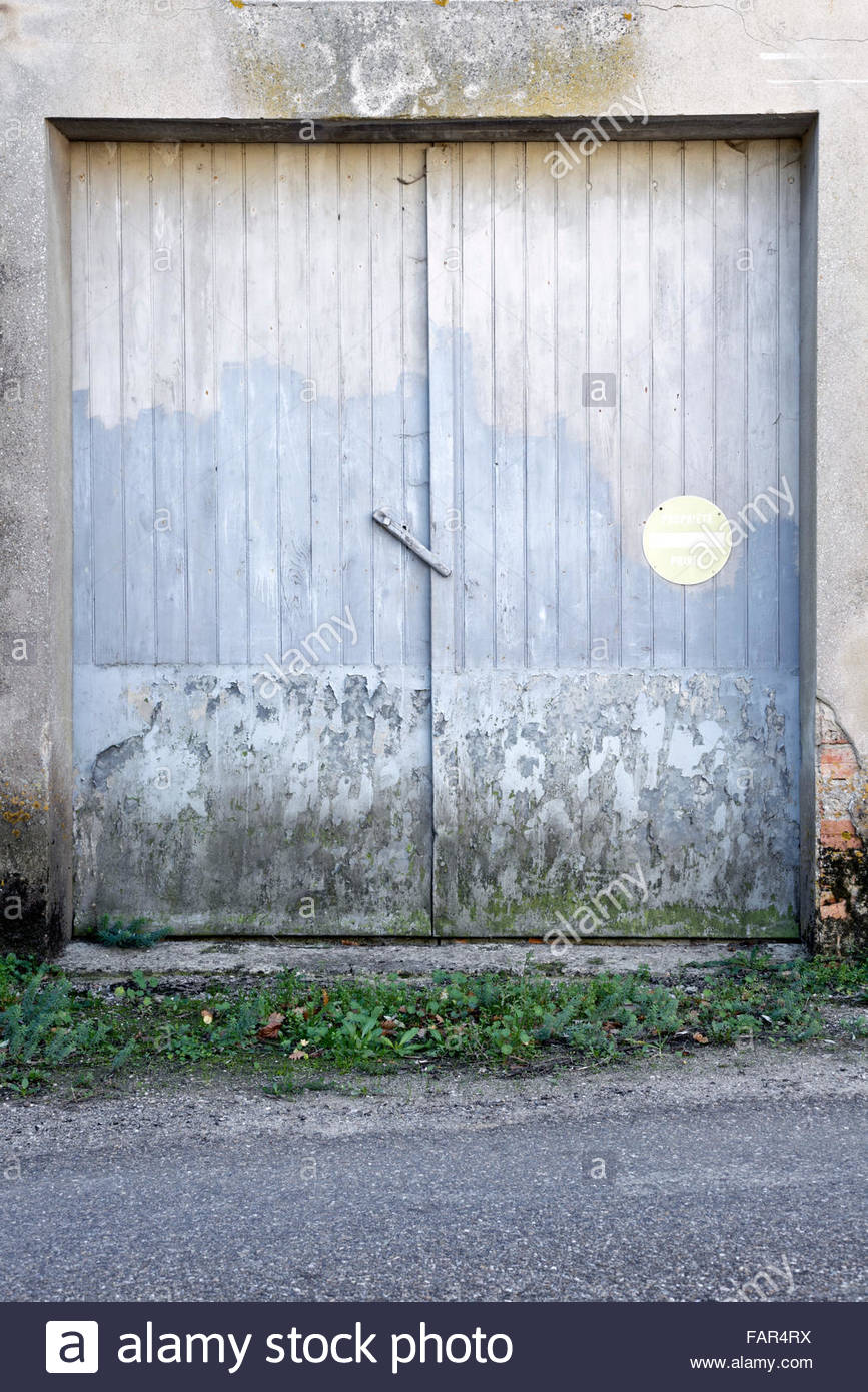 Old Wooden Garage Door Stock Photo 92707102 Alamy