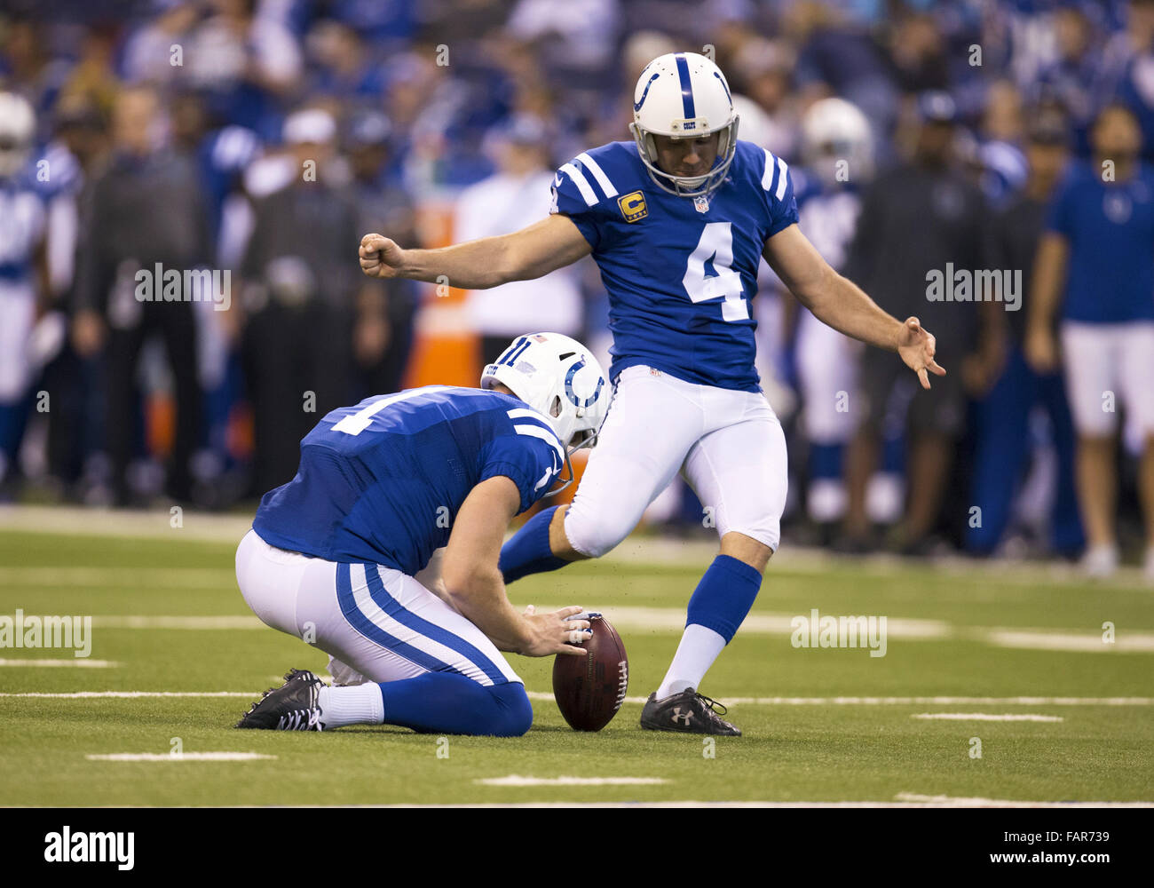 Adam vinatieri 2016 hires stock photography and images Alamy