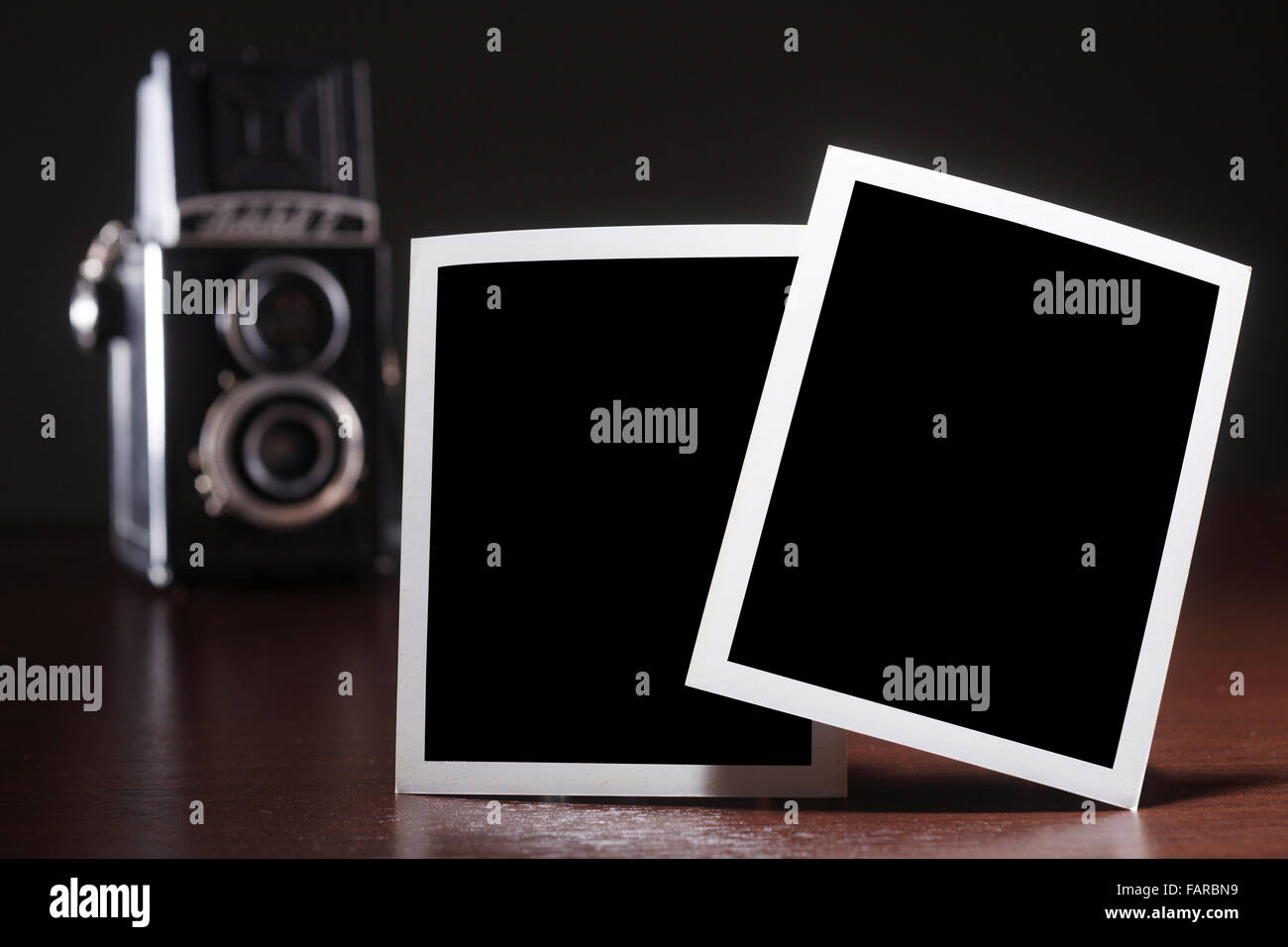 blank copy space of paper in fromt of old camera Stock Photo - Alamy