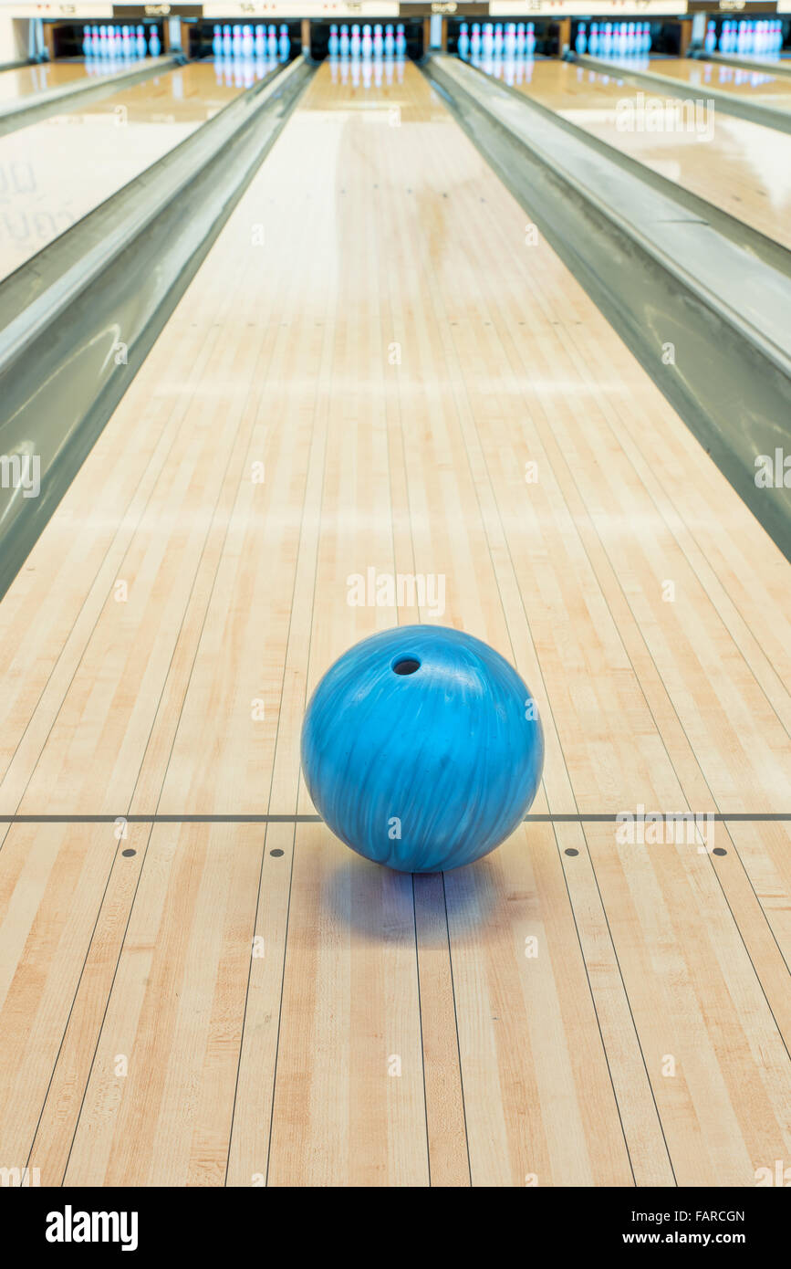 Bowling Alley Pins High Resolution Stock Photography and Images Alamy