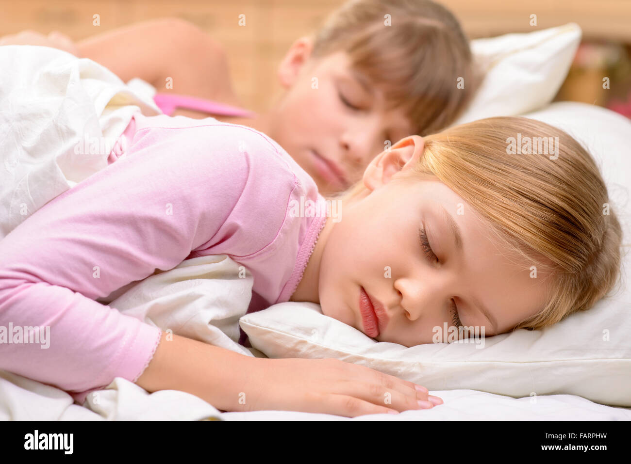 маленькие девочки спят порно рассказы фото 9