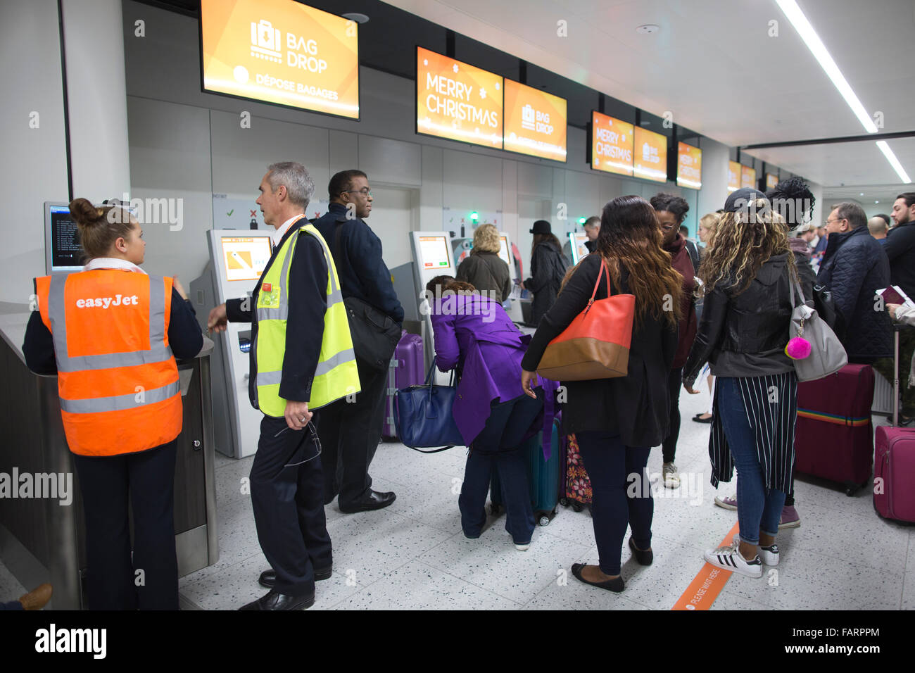 Easyjet check in hi-res stock photography and images - Alamy