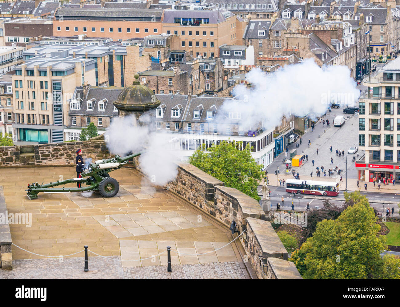 The One Oclock Gun High Resolution Stock Photography And Images Alamy