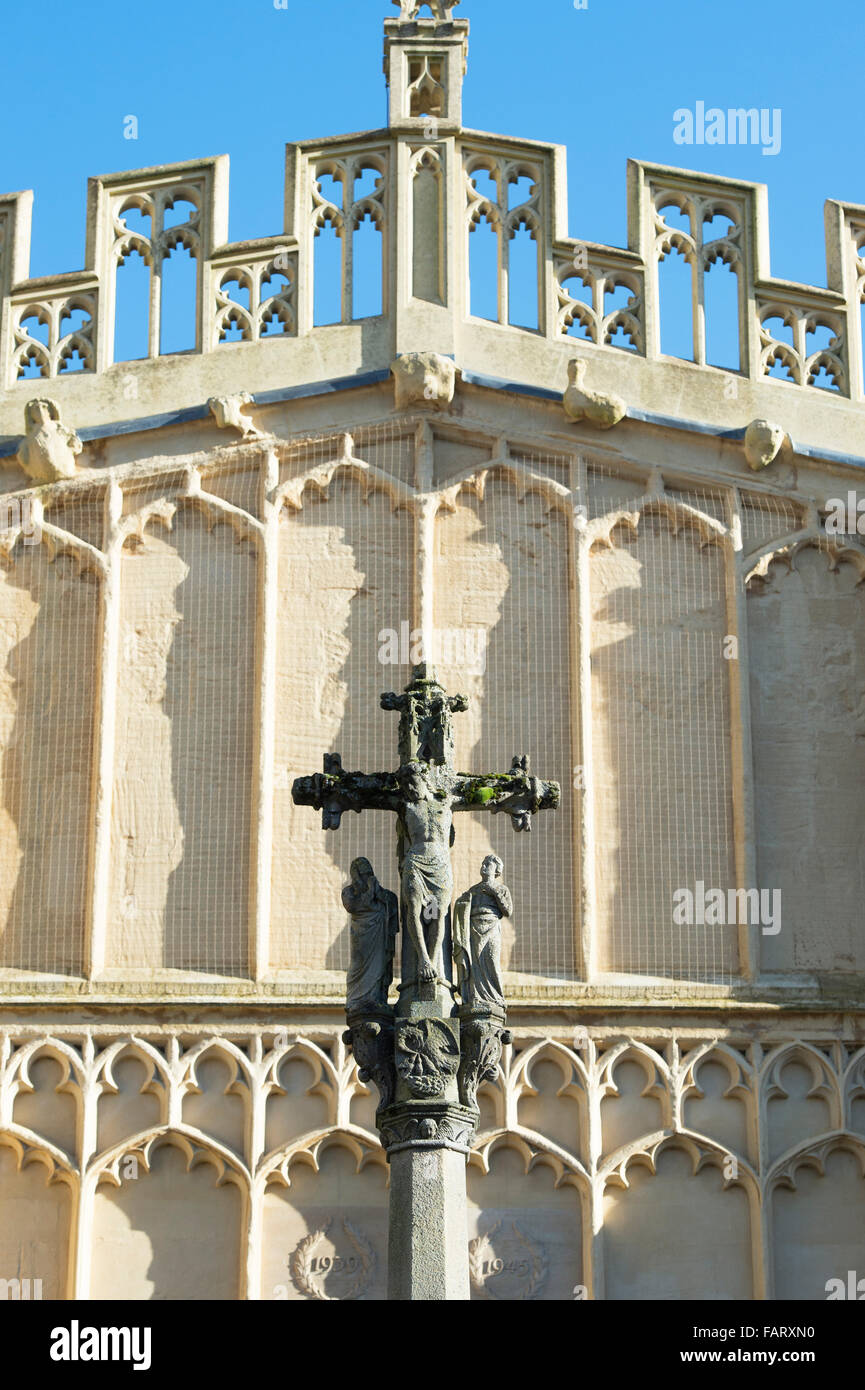 Crucifixion statue outside St John the Baptist church, Cirencester, Gloucestershire, England Stock Photo