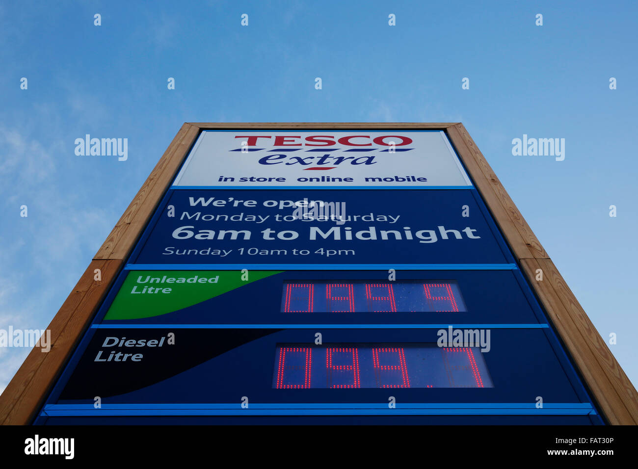 Tesco supermarket petrol diesel price hires stock photography and