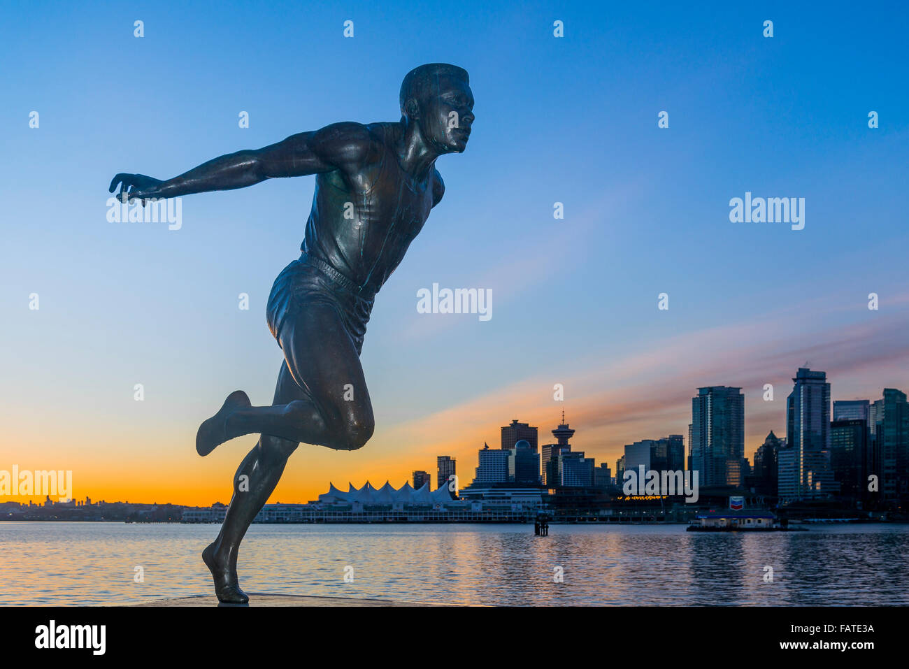 Vancouver skyline and Harry Jerome statue, Stanley Park, Vancouver ...