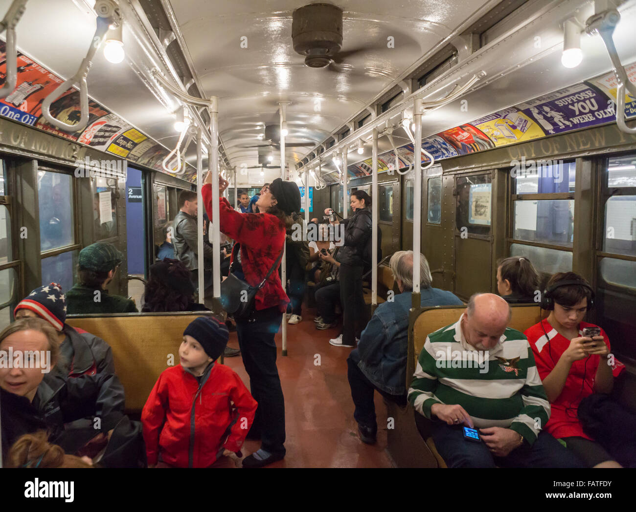 Mta 2022 Christmas Vintage Rattan Seats High Resolution Stock Photography And Images - Alamy