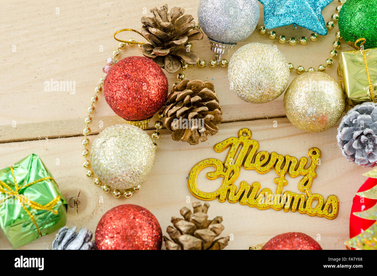 words to describe christmas decorations words to describe christmas decorations