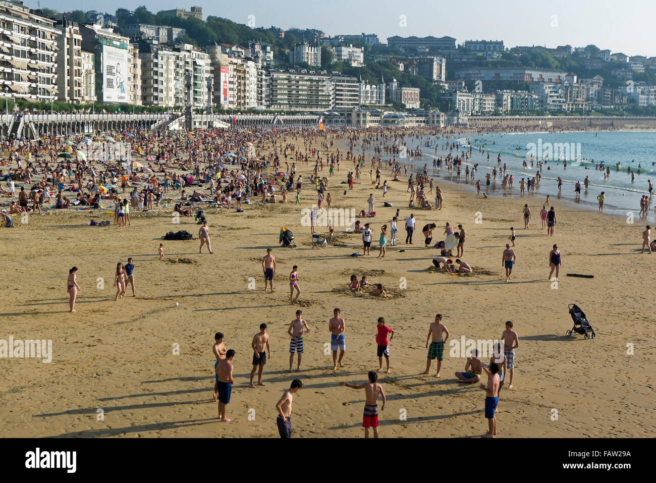 Urban beach Playa de la Concha, San Sebastián, Gipuzkoa, Basque Country, Spain Stock Photo