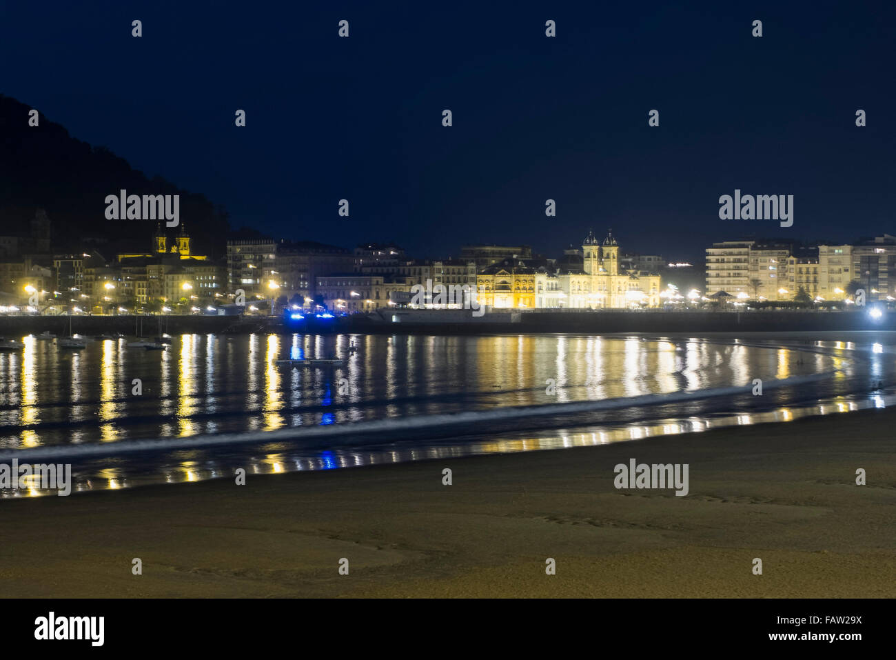 beach by night, Playa de la Concha, San Sebastián, Gipuzkoa, Basque Country, Spain Stock Photo