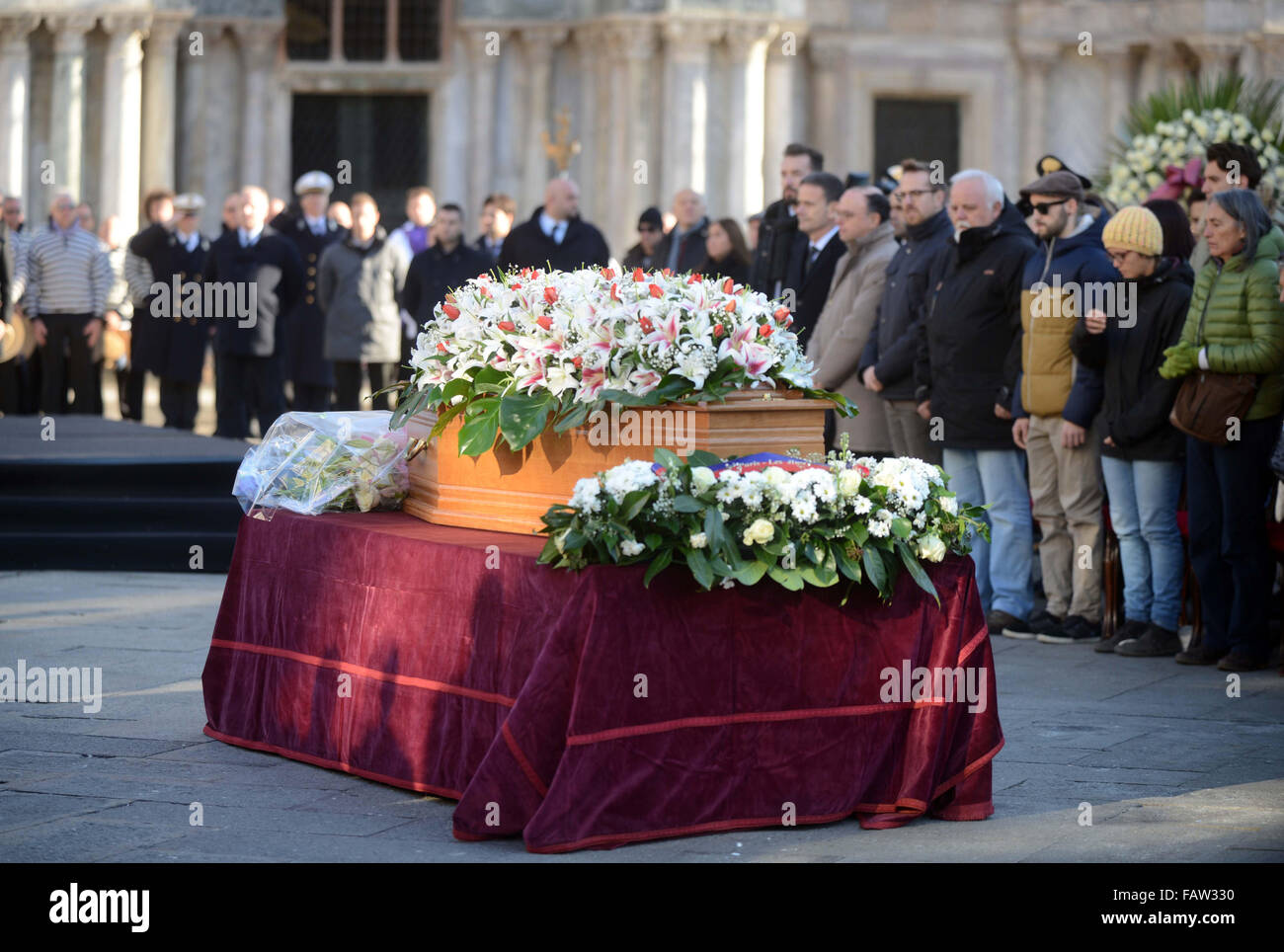 A state funeral is held in Venice for the sole Italian victim of the Paris attacks (13November15), 28-year-old student Valeria Solesin. Her casket was borne up the city's Grand Canal in a black gondola to St Mark's Square. Ms Solesin was among the 89 peop Stock Photo