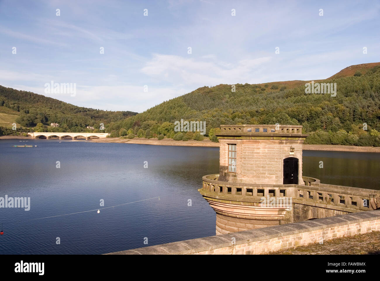 DERBYSHIRE UK - 06 Oct : Ladybower Reservoir west draw off tower and the A6013 Bridge on 06 Oct 2013 in the Peak District, UK Stock Photo